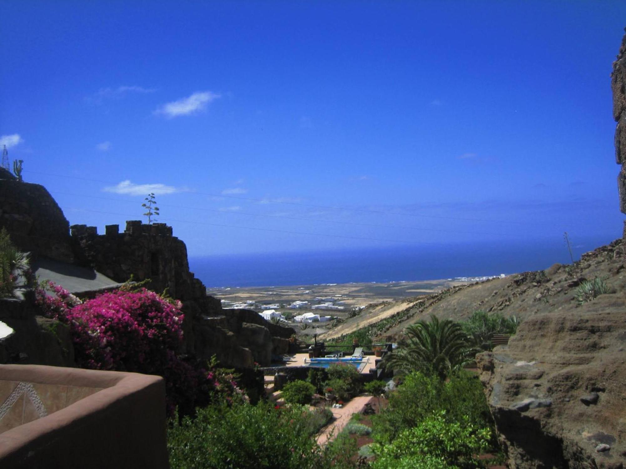 Castillo Lanzarote Villa Sophie - Luxury Villa -Sleep In A Volcanic Cave With Heated Pool Tías Exterior foto