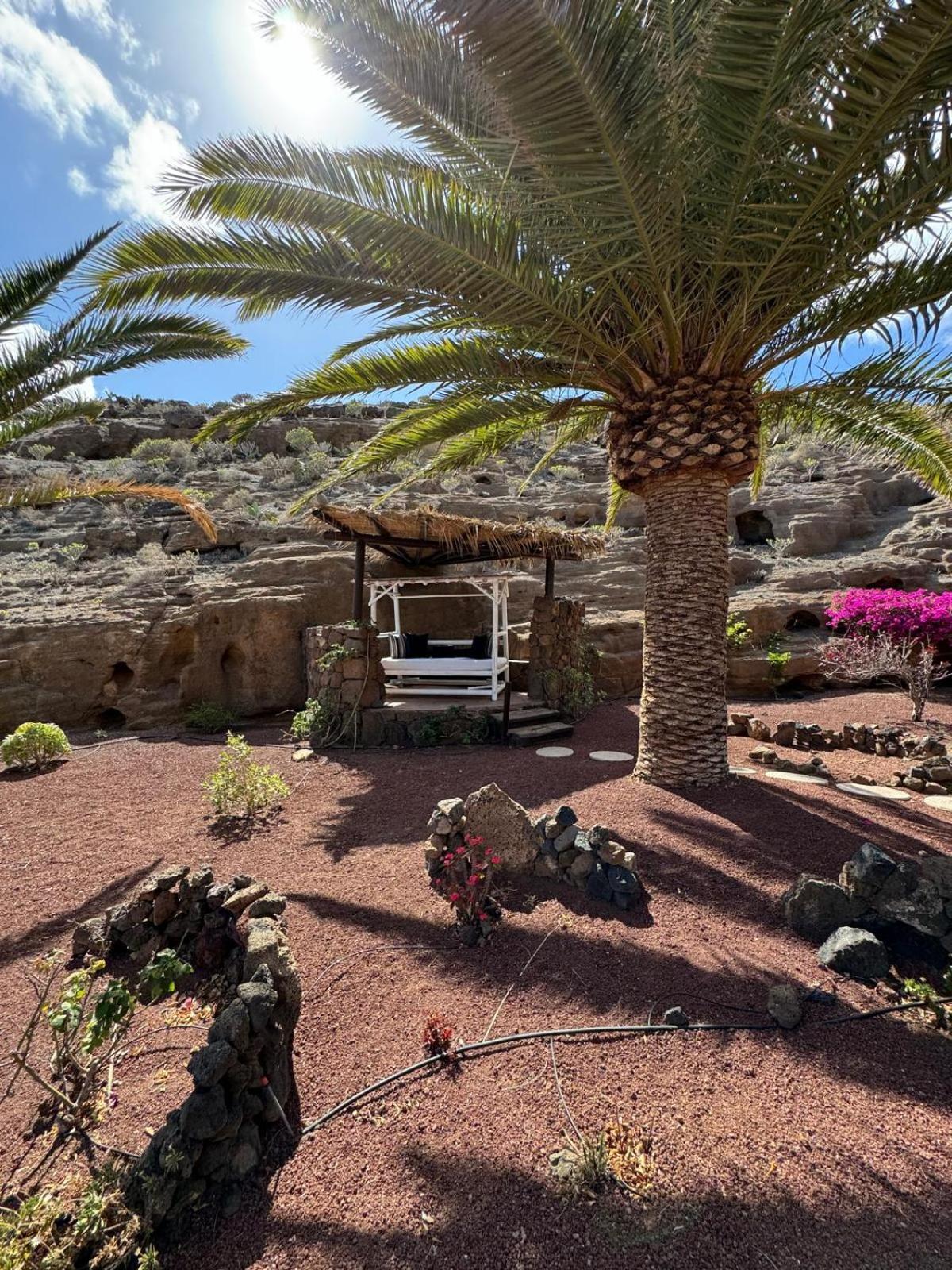 Castillo Lanzarote Villa Sophie - Luxury Villa -Sleep In A Volcanic Cave With Heated Pool Tías Exterior foto