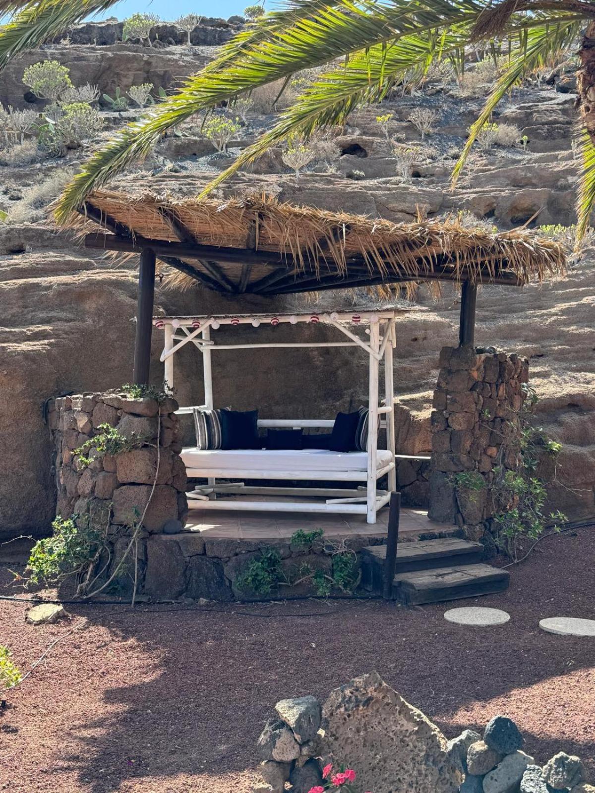 Castillo Lanzarote Villa Sophie - Luxury Villa -Sleep In A Volcanic Cave With Heated Pool Tías Exterior foto